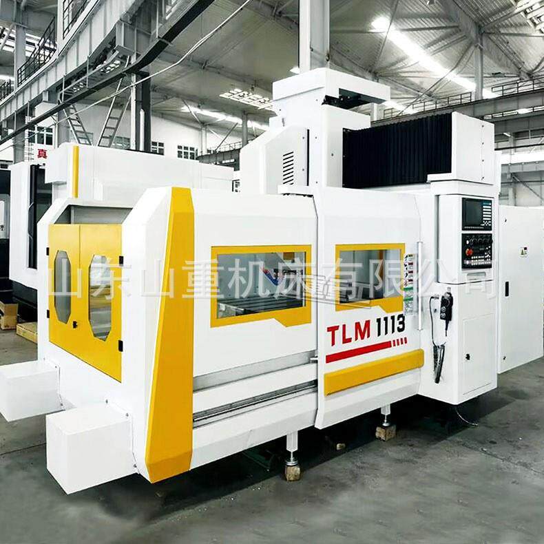 龙门加工1中心T3.16LM113加五铣轴龙门模具工中心1113数控龙门床 - 实物图