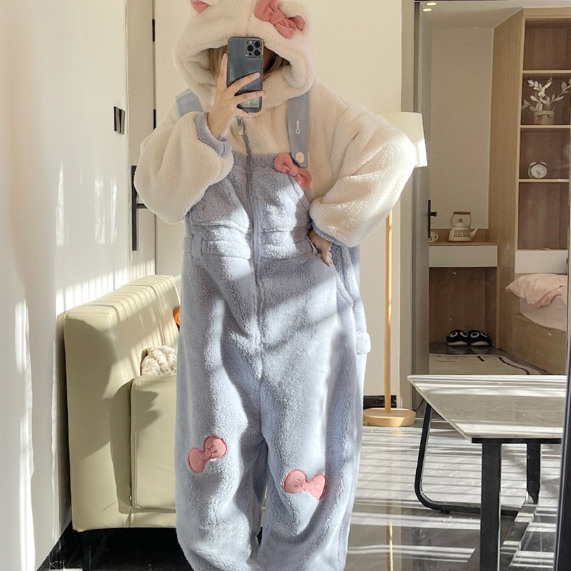 可爱卡通珊瑚绒睡衣女冬季2023年新款加绒加厚毛绒家居服连体衣冬
