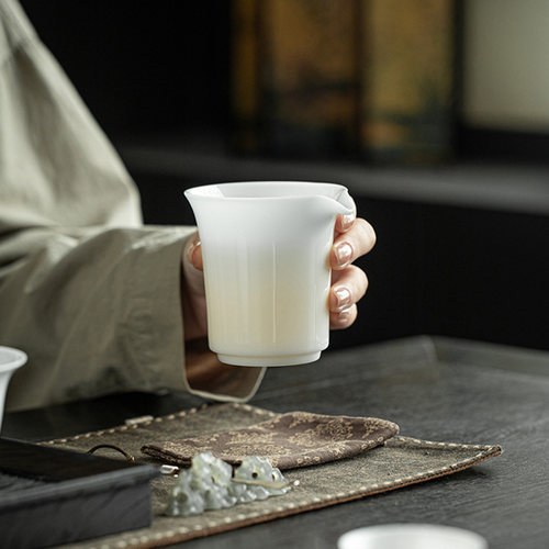 公道杯冰种玉瓷1300℃高温烧制