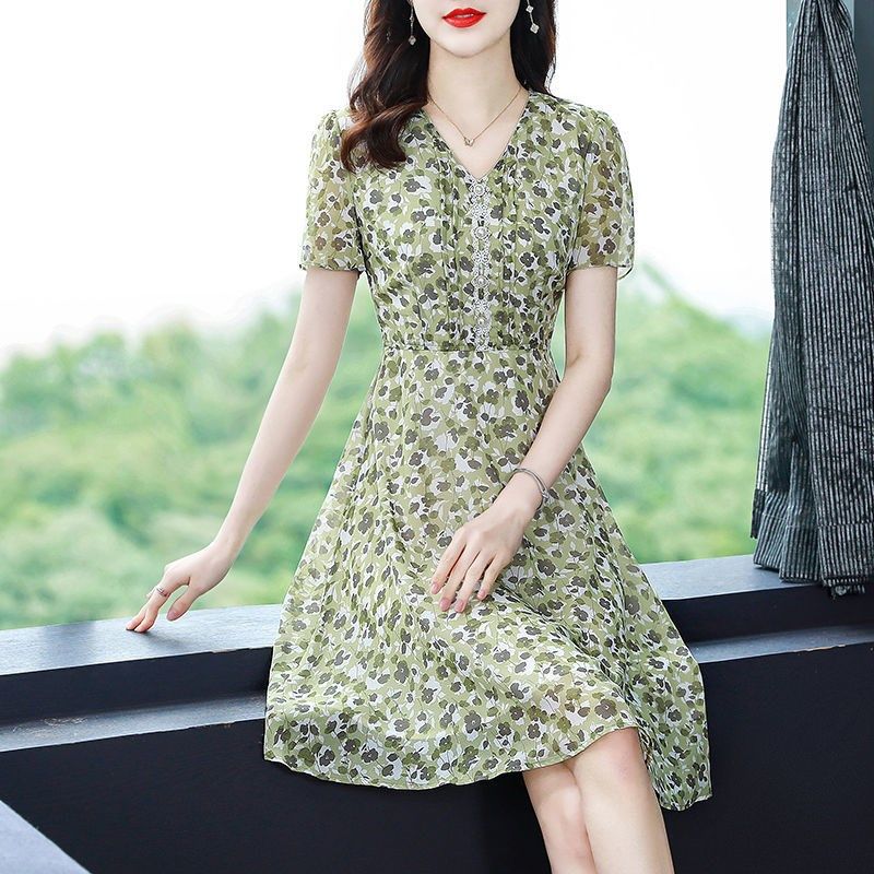 碎花连衣裙女2023夏季新款时尚小清新收腰显瘦v领夏天雪纺A字裙潮,服饰配件/皮带/帽子/围巾,指环,淘宝优惠券,粉丝福利购,淘宝优惠卷