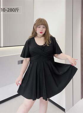 280斤大码泳衣肉嘟嘟的胖莹莹黑色弹力保守海边度U假温泉连体泳装