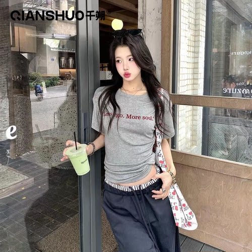 千朔倒三角比例落肩袖韩系字母圆领短袖T恤女显瘦收腰上衣女6132