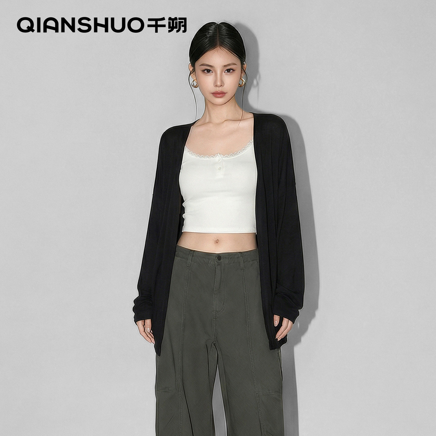 千朔黑色冰丝轻薄防晒针织开衫女图片