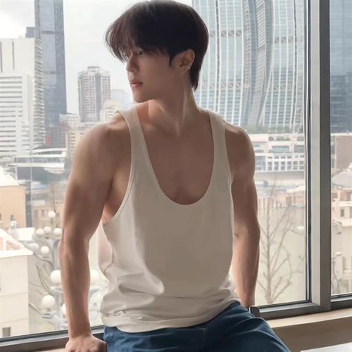 美式u型大领纯棉背心男松弛感宽松无袖t恤细肩带T低领透气打底坎