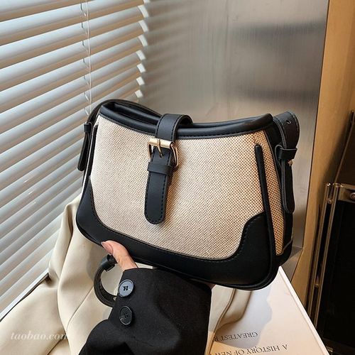 今年流行撞色小包包女2024新款秋冬季百搭斜挎包T单肩腋下包水桶