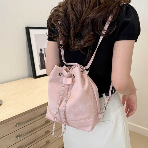 韩国小众双肩包包女士202w4新款潮时尚链条水桶包高级洋气腋下包