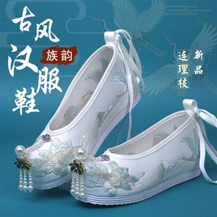 秋冬新款搭配古风汉服的鞋子女A绣花鞋内增高弓鞋翘头珍珠古装布