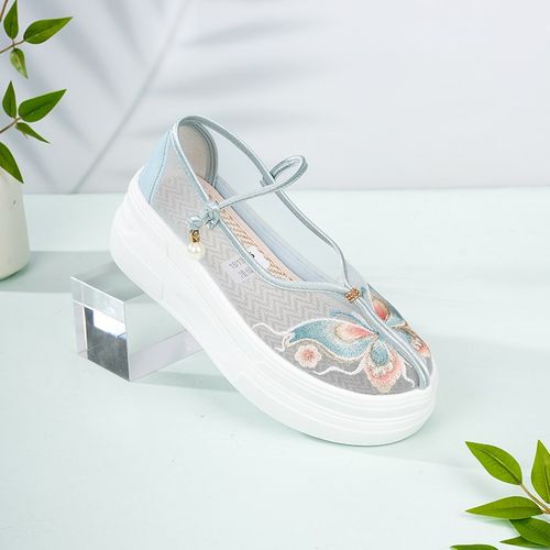 2025新中式网纱单鞋女绣花鞋复古旗袍鞋圆头软底镂V空女鞋透气布