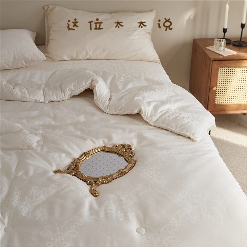 超柔蚕丝大豆蛋白纤维春秋被子60支大提花吸湿透气服帖保暖冬被芯,床上用品,化纤被,淘宝优惠券,粉丝福利购,淘宝优惠卷