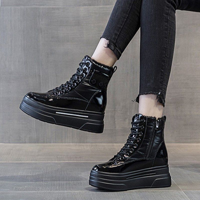 雪地靴女马丁靴冬季加绒加厚厚底内增高短靴冬天配大衣的高帮鞋子