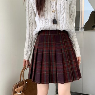 大码复古格纹半身裙秋冬胖mm学院风高腰短裙显瘦A字裙遮胯百褶裙