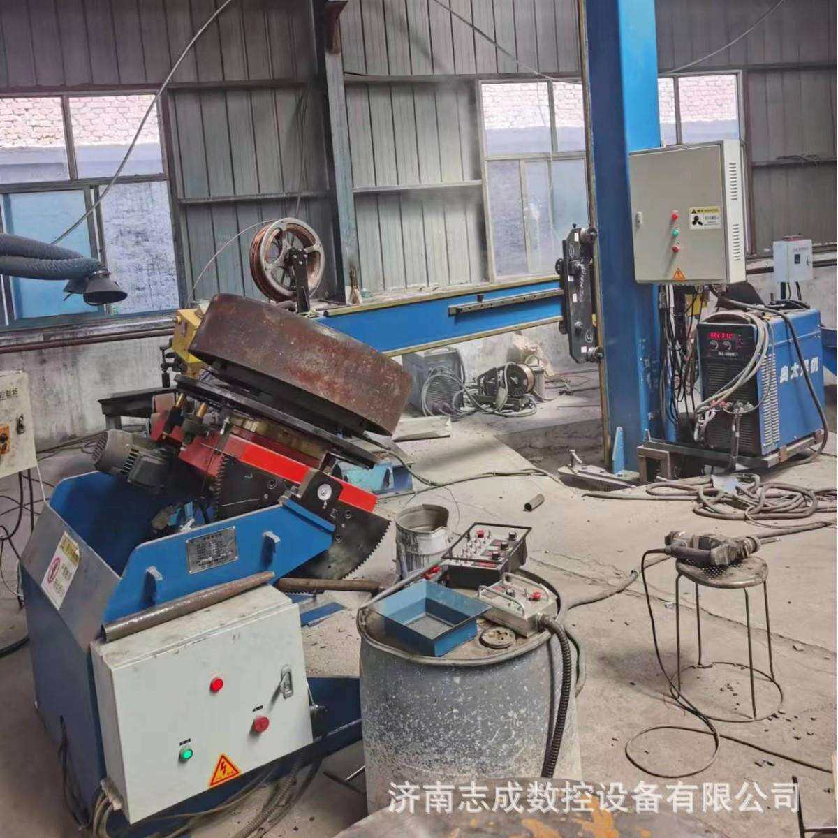 1吨座式变位机济南志成数控设备供应型号全质量好多型号法兰焊接