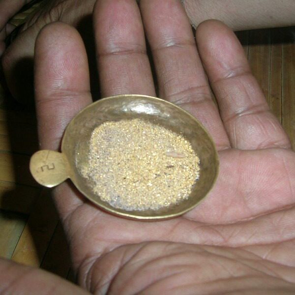 湿式碾磨机研磨均匀矿物单体分离