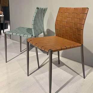 北欧马鞍椅意式极简马鞍皮餐椅现代简约餐厅样板间设计师餐桌椅子