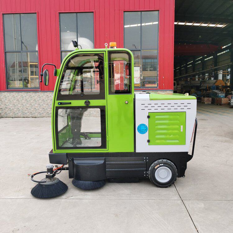 封闭式驾驶室五刷扫地车物业道路多功能清扫车电动环保扫路车