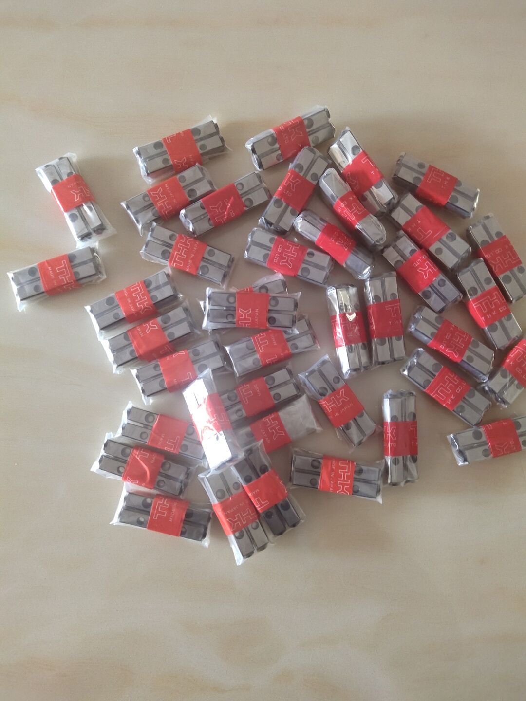 THK交叉滚子导轨THK3050T?THK3075TTHK3100T?THK3125T