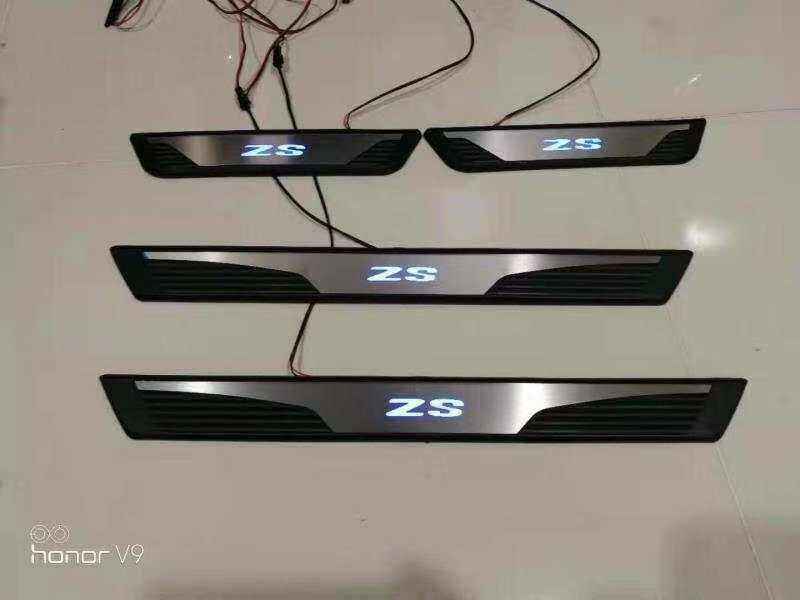 适用于17-20MG名爵ZS带灯LED门槛条迎宾踏板脚踏板