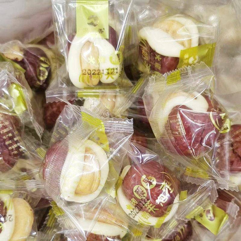 漠里香火烤腰果奶芙泡枣网红枣包腰果每日坚果营养零食小包装年货