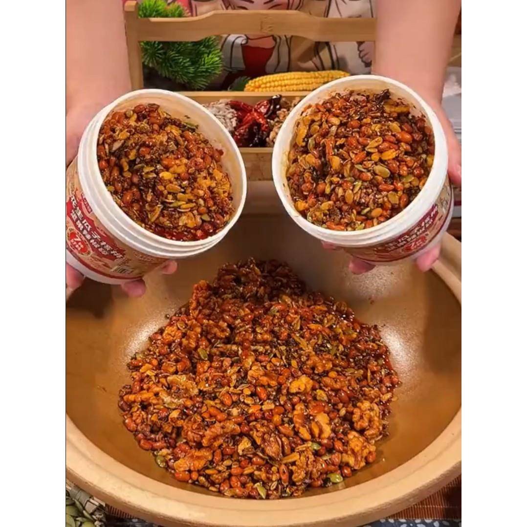 花生瓜子核桃坚果辣椒碎夹馍拌饭拌面凉拌菜下饭酱芝麻五仁辣椒酱