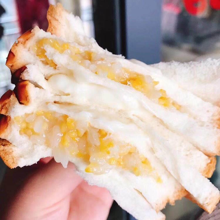 紫米面包四层紫米奶酪面包吐司面包零食休闲食品小吃早餐蛋糕