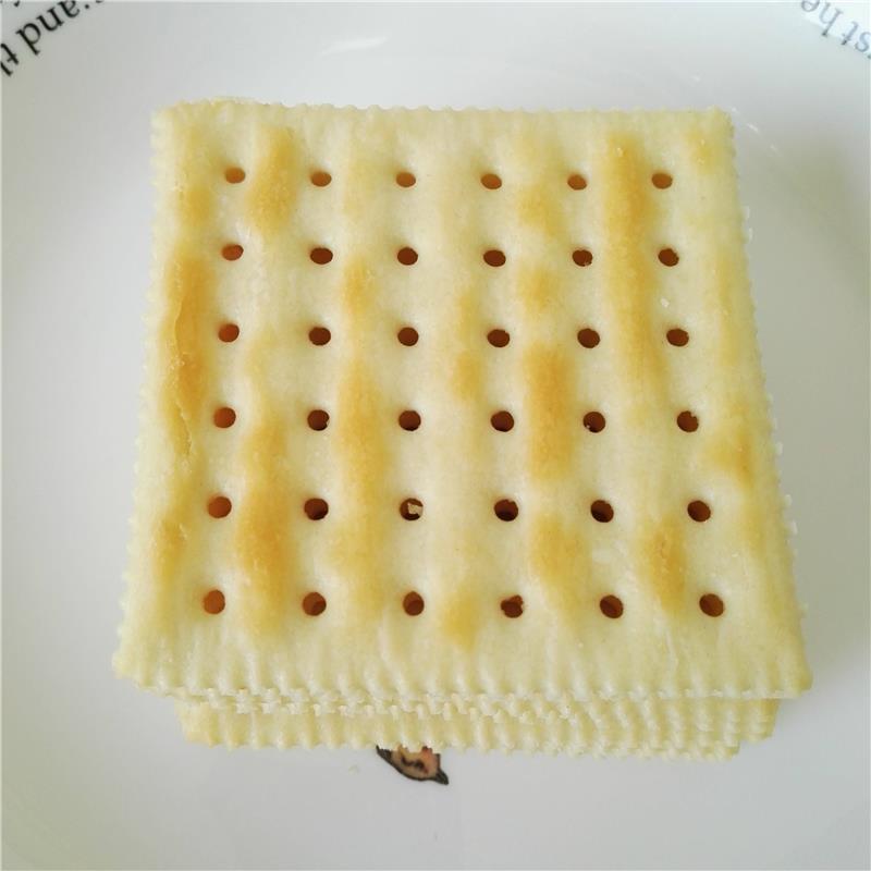 手拍苏打饼干椒盐香葱葱油芝麻咸味手帕舒打整箱休闲零食营养早餐