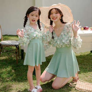新款 女童女孩中小童洋气公主游泳衣沙滩泳 亲子泳衣母女连体p裙式