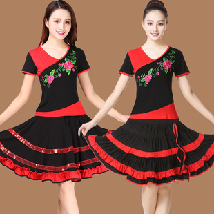 M新款 2021广场舞服装 夏季 上衣短裙套装 中老年演出服两件 绣花短袖