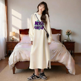 韩版字母印花纯棉连帽卫衣裙女装2026新款宽松显瘦长款过膝连衣裙