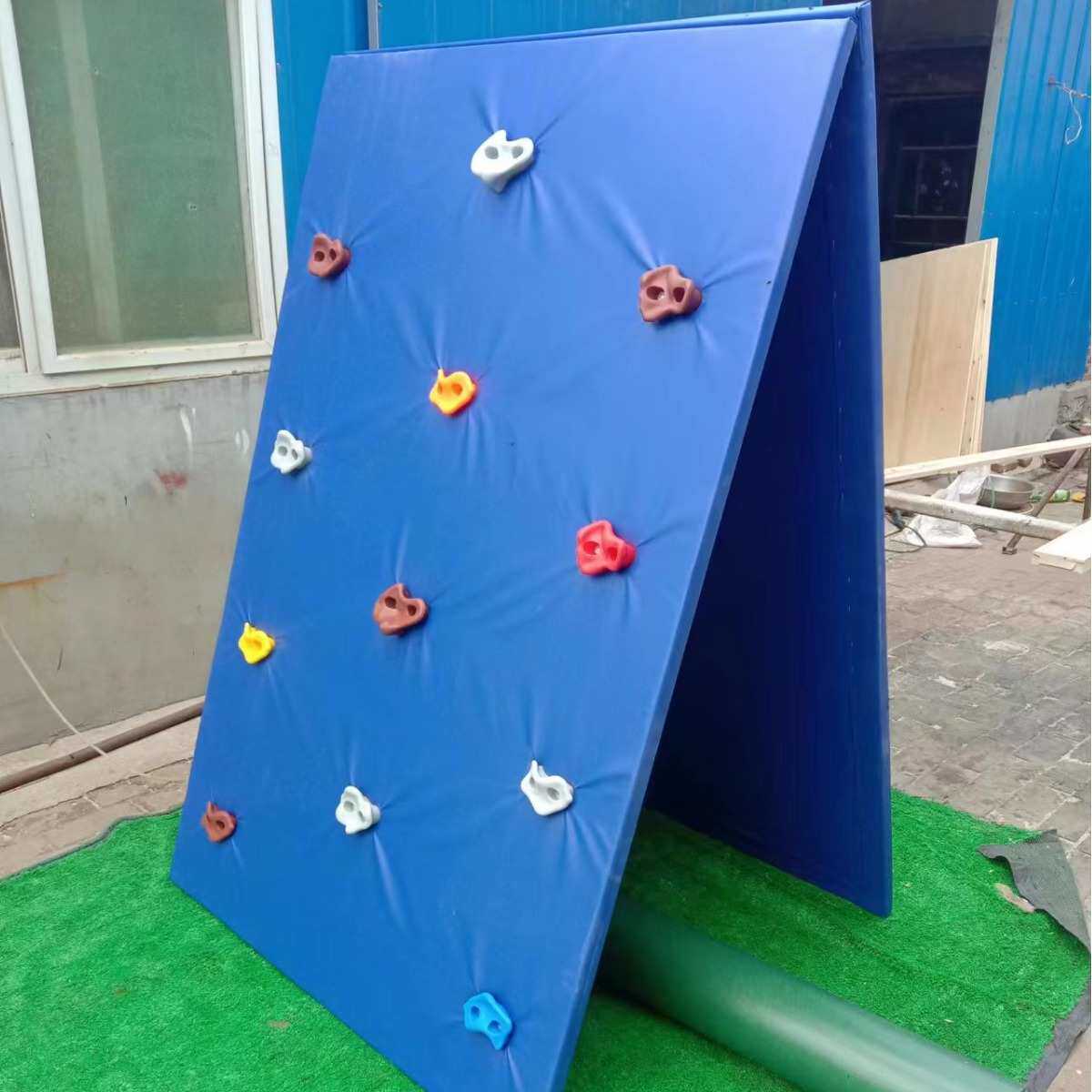 快乐体能拓展幼儿园单杠攀登墙体适能训练儿童单杠攀爬架墙组合