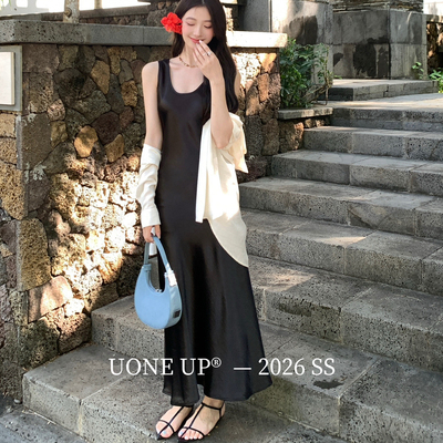 UONE-法式气质斜裁缎面显瘦连衣裙71902-