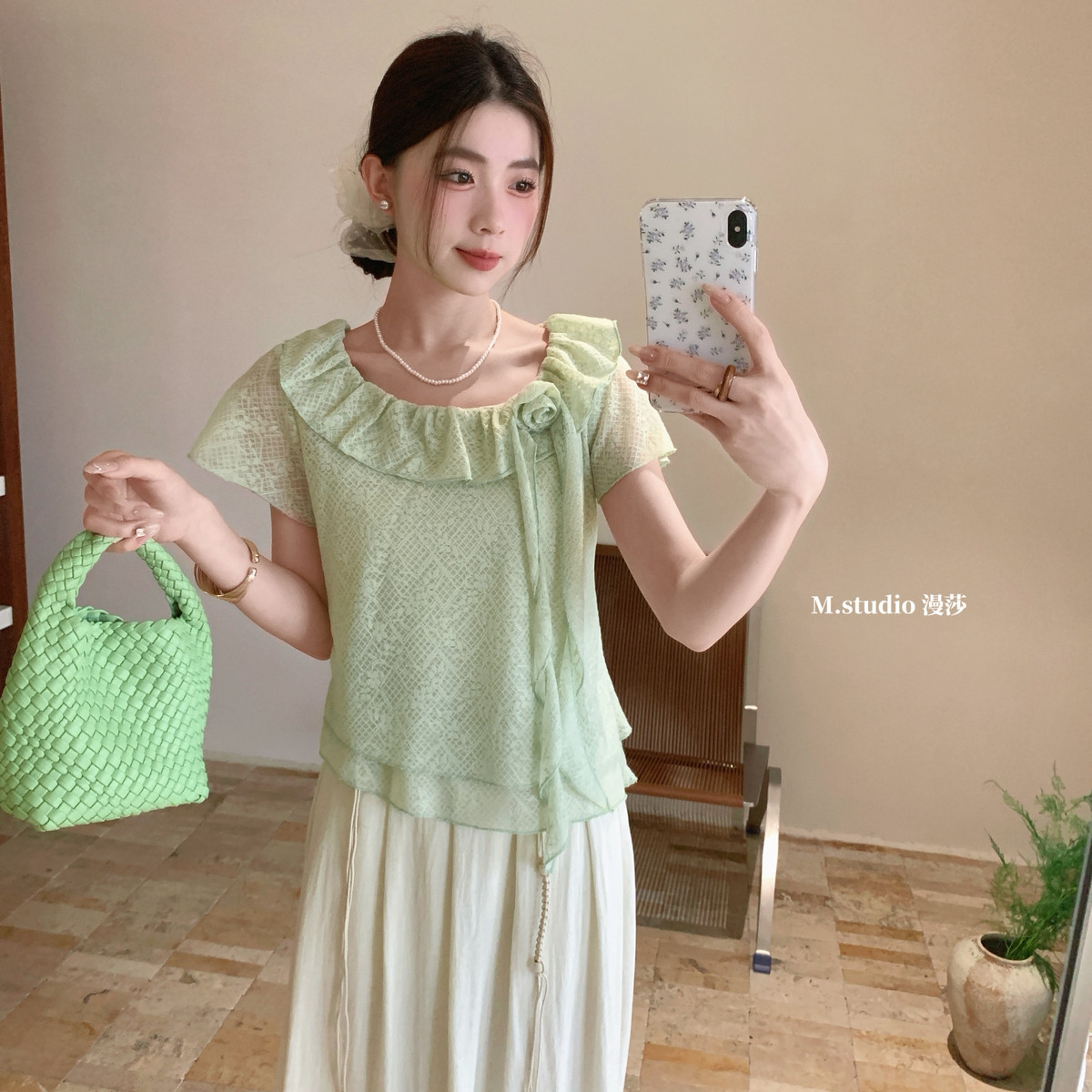 MSTUDIO漫莎-绿野山茶花朵胸针荷叶飘带温柔小衫(配胸针)6937