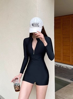 泳衣女2b025新款夏高级感女款保守长袖平角裤连体网红风显瘦游泳