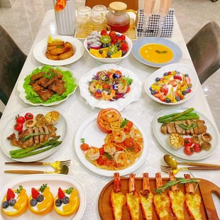 西餐摆盘装饰花草甜品蛋糕鸡尾酒装饰叶子清香木洋甘菊食用三色堇