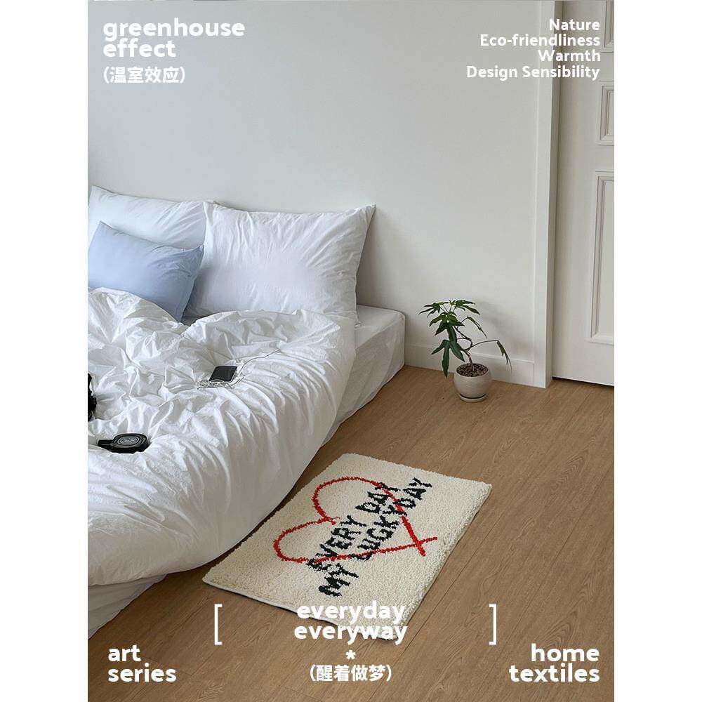 原创ins风手写字母小地毯卧室床边毯吸水防滑浴室垫可机洗小坐垫