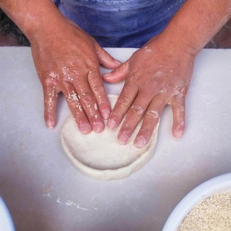 新货.土吊炉烧饼1份10个 包邮高炉火烧河南特产山东五香芝麻饼馒