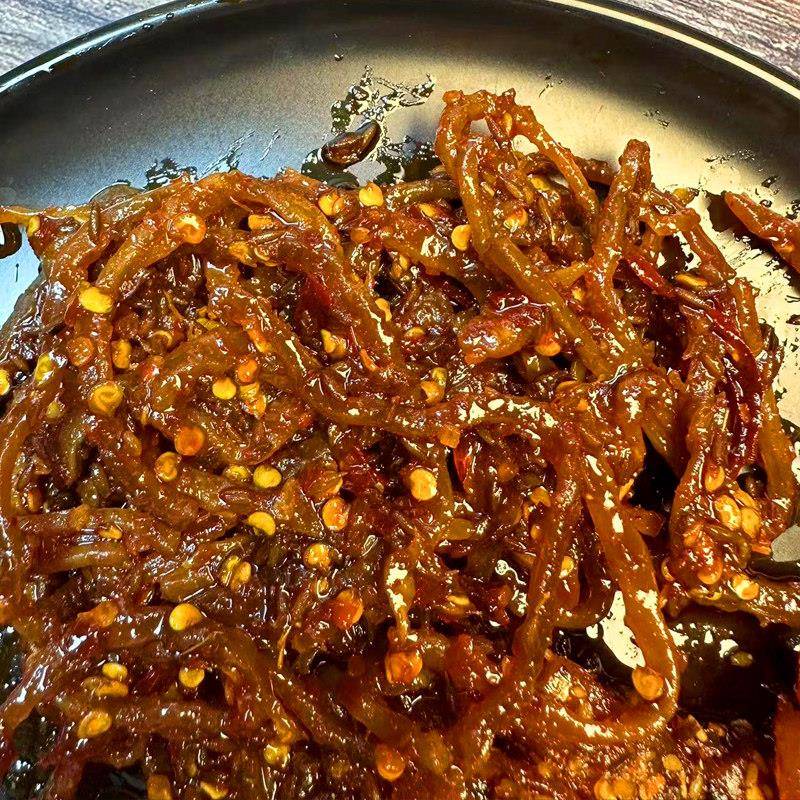 现货延城火辣鱿鱼丝延边特产延吉朝鲜族风味鱿鱼丝干硬有嚼头辣味