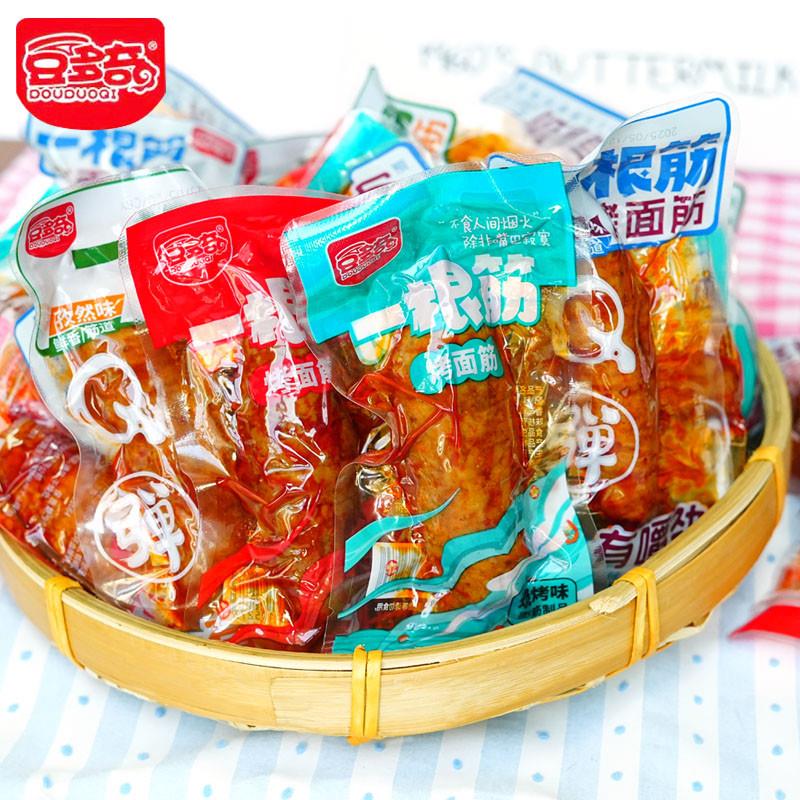 新货5月豆多奇一根筋烤面筋手撕香辣烧烤味面筋卷素肉零食小