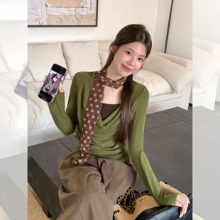 Silk·抹茶咖啡 辣妹显瘦露肩上衣 绿色假两件甜酷斜肩荡领T恤修身