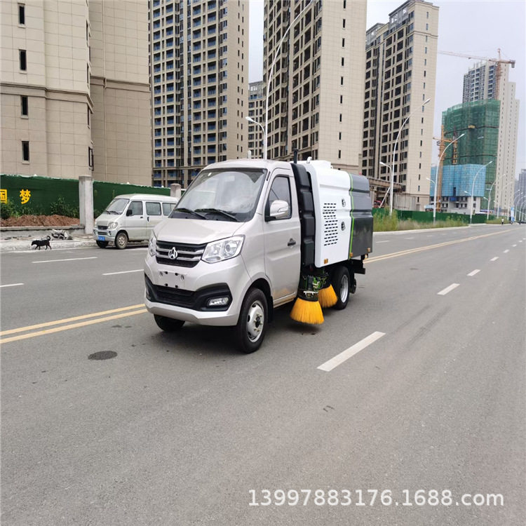 长安3方环卫扫路车厂家直销 国六上蓝牌城市扫地车C1驾驶证可以开