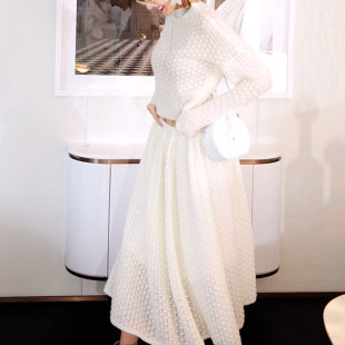半身裙两件套 高腰针织上衣 2021早c秋白色裙子套装 洋气减龄女秋季