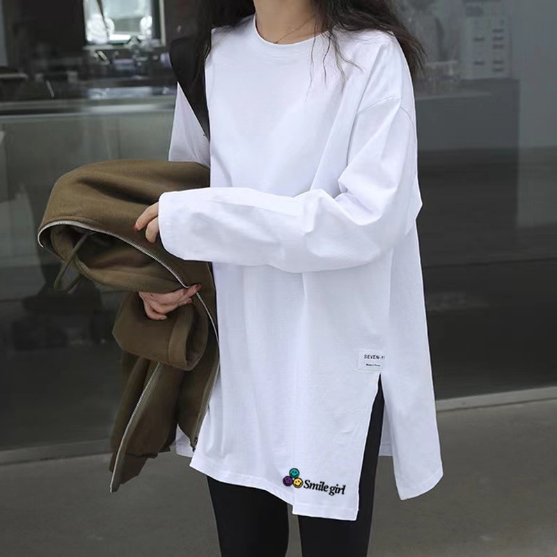 孕妇长袖t恤女白色打底衫春秋白色纯棉中长款盖屁股宽松开叉上衣