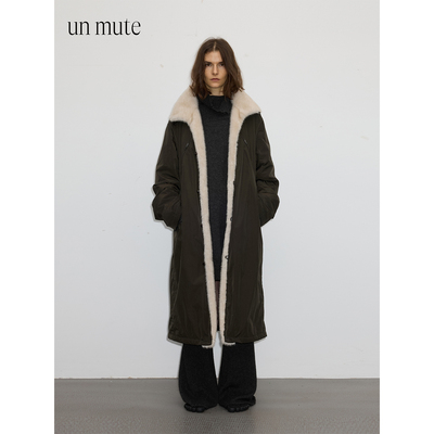 环保皮草拼接牛角扣长款外套