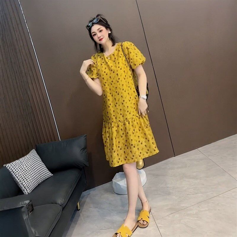 欧货黄色波点短袖连衣裙女夏2025新款宽松显瘦直筒裙气质过膝长裙