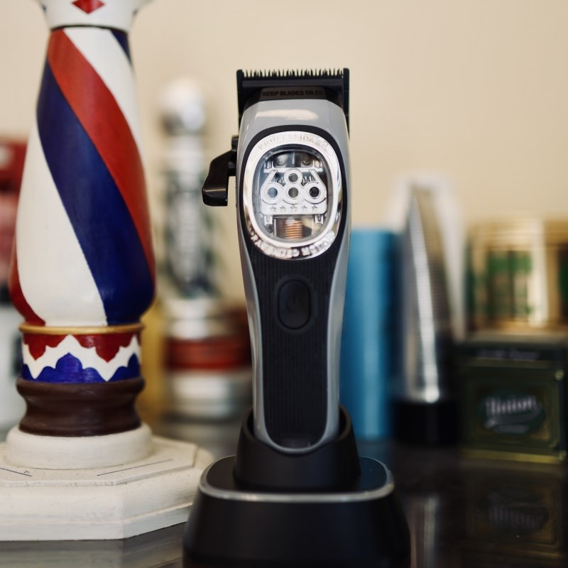 樱桃686电推剪磁悬浮高速发廊油头渐变去量理发器剃头推子