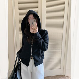金苏一 黑色连帽卫衣女2024秋冬韩版休闲百搭帽T衫小个子短外套潮