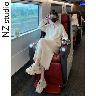 秋冬新款连衣裙女2022年拉x链设计感法式黑色中长款打底针织毛衣