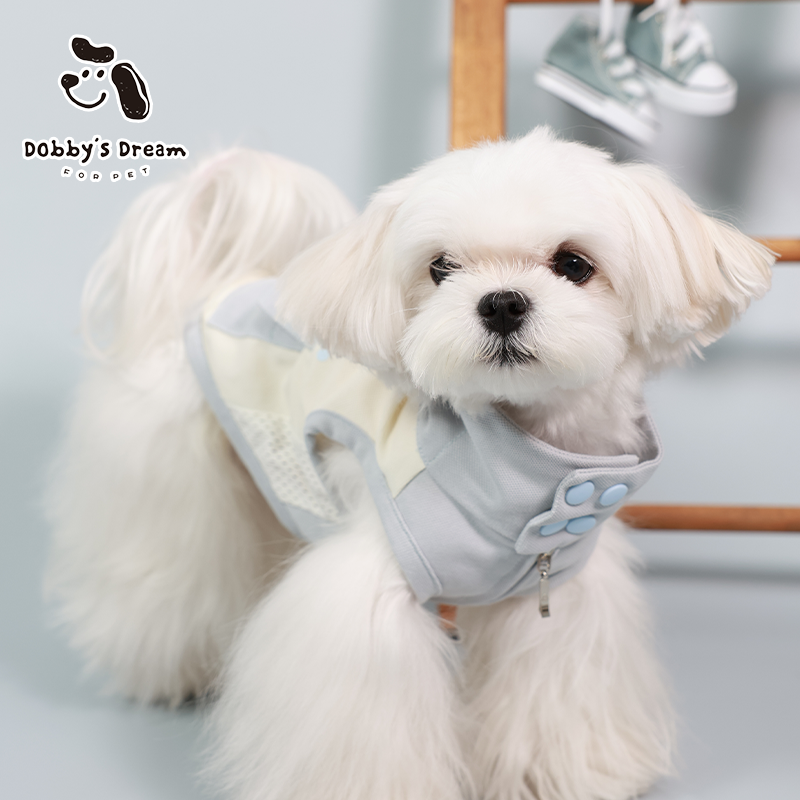 2025早秋新款狗狗宠物衣服薄款酷帅牵引孔防虫衣防脏衣小型中型犬