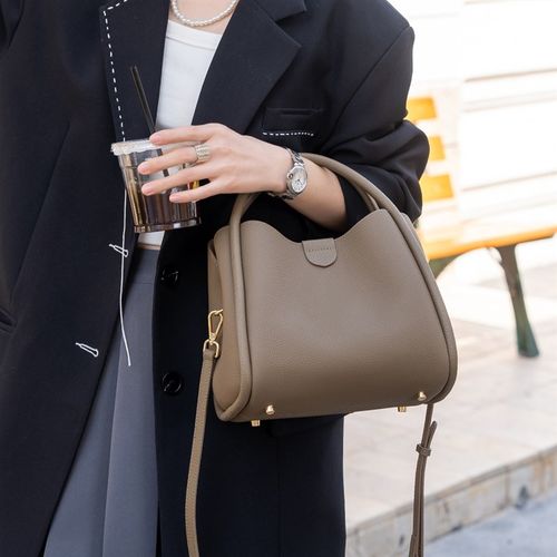 头层牛皮菜篮子水桶包女包包2025新款真皮小众单肩斜挎通勤手提包