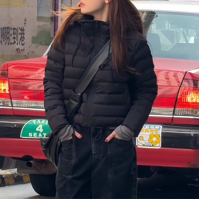 高级感潮流黑色连帽短款棉服女冬季内胆贴身O小棉袄小个子气质棉