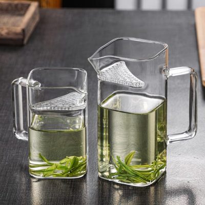 方形月牙杯家用带把绿茶杯加厚耐高温月牙杯带过滤玻璃杯分茶器